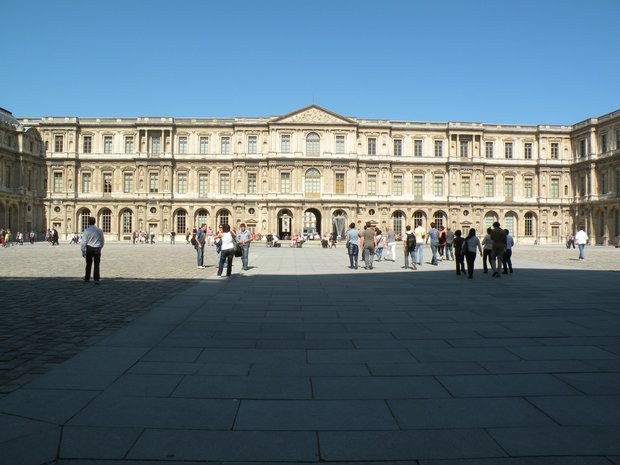  cour carrée du Louvre